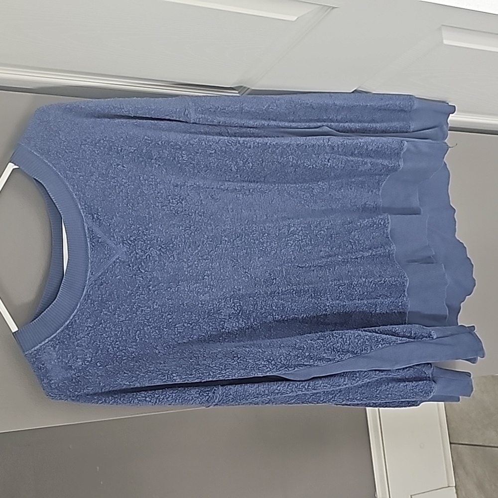Aerie Sweatshirt - Picture 1 of 3